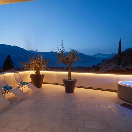Penthouse & Garden - Luxury Apartment Postal / Burgstall Exteriör bild