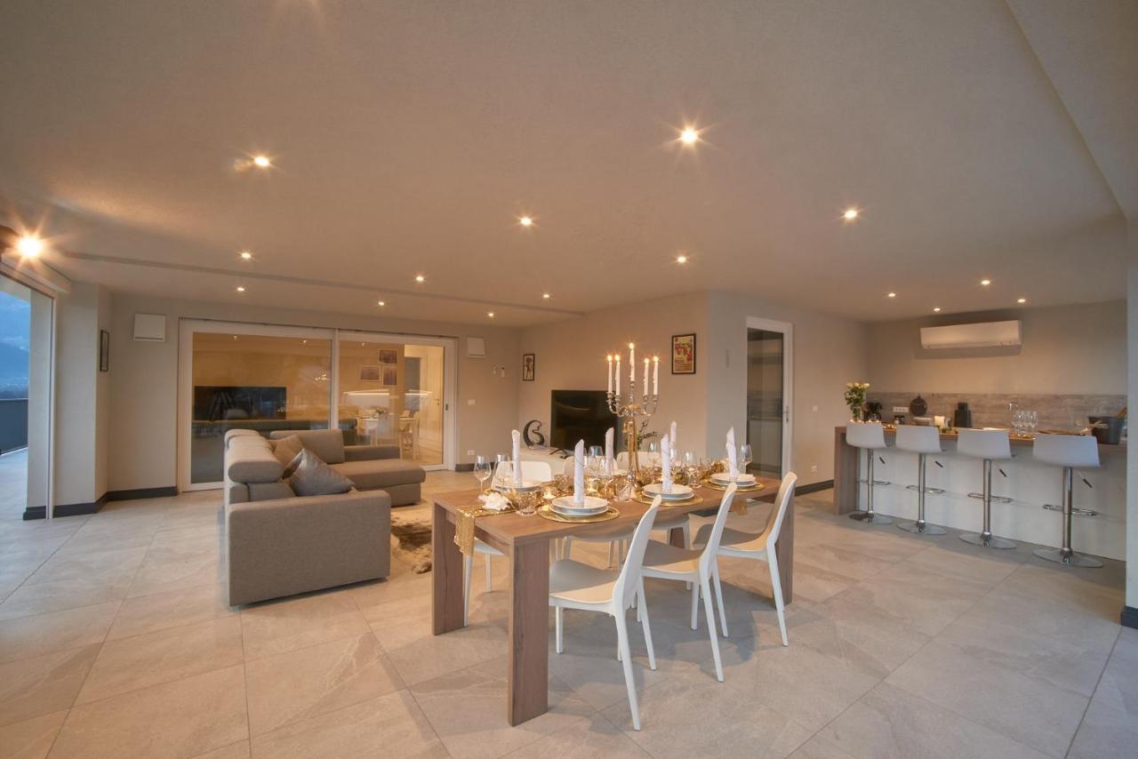 Penthouse & Garden - Luxury Apartment Postal / Burgstall Exteriör bild